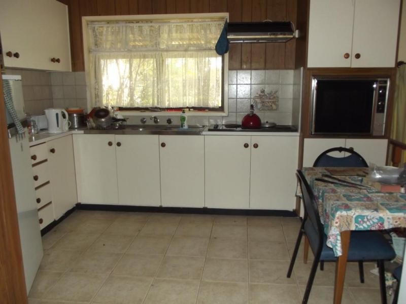 10 Annesly Street, Carisbrook VIC 3464