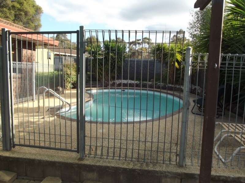 23 PEKIN ROAD, Maryborough VIC 3465