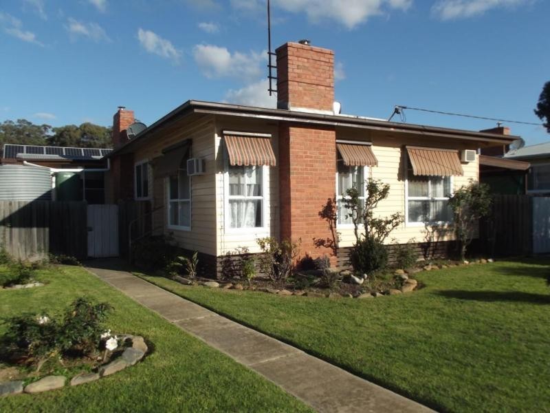 24 Davy Street, Avoca VIC 3467