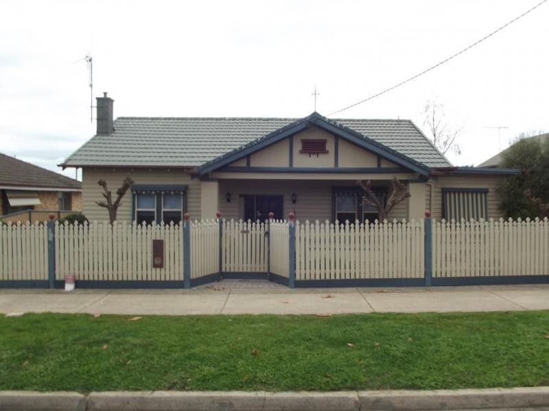 32 High Street, Maryborough VIC 3465