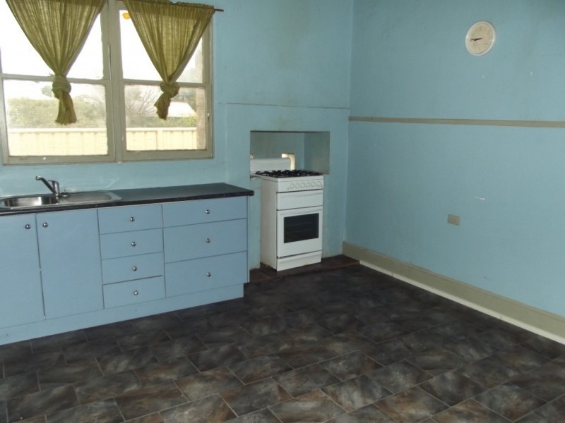 2 Rogers Street, Maryborough VIC 3465