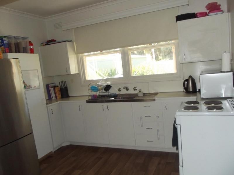 6 Jean Street, Maryborough VIC 3465