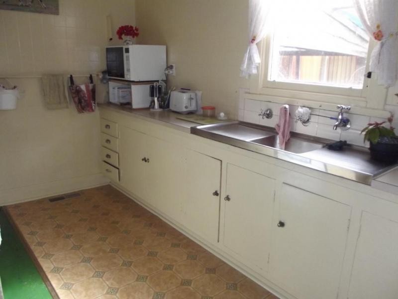 16 Kennedy Street, Maryborough VIC 3465