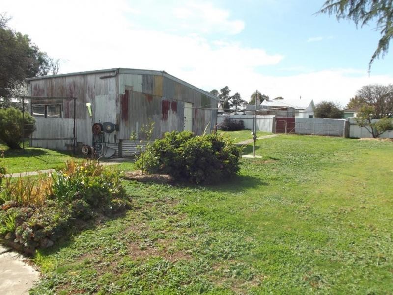 16 Kennedy Street, Maryborough VIC 3465