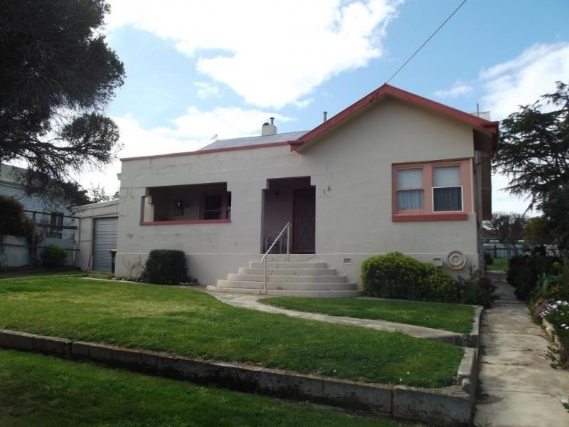 16 Kennedy Street, Maryborough VIC 3465