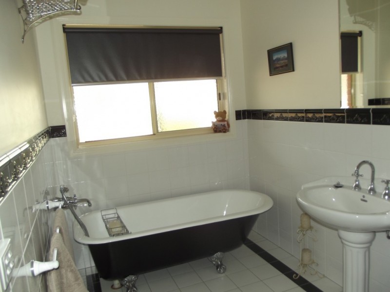 76 Arcadia Court, SIMSON, Maryborough VIC 3465