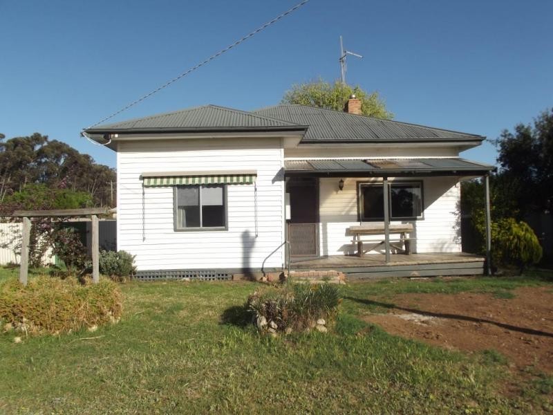 13 Thompson Street, Dunolly VIC 3472