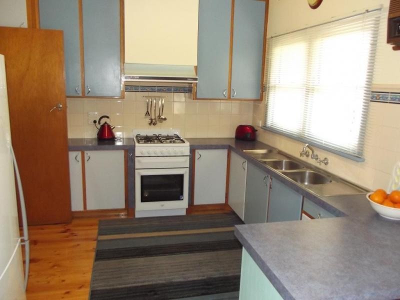 4 Laidlaw Street, Maryborough VIC 3465