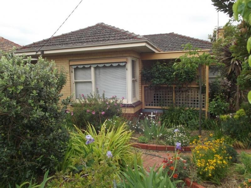 4 Laidlaw Street, Maryborough VIC 3465