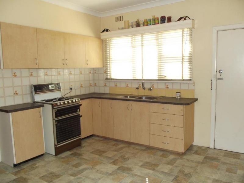 140 Gillies Street, Maryborough VIC 3465