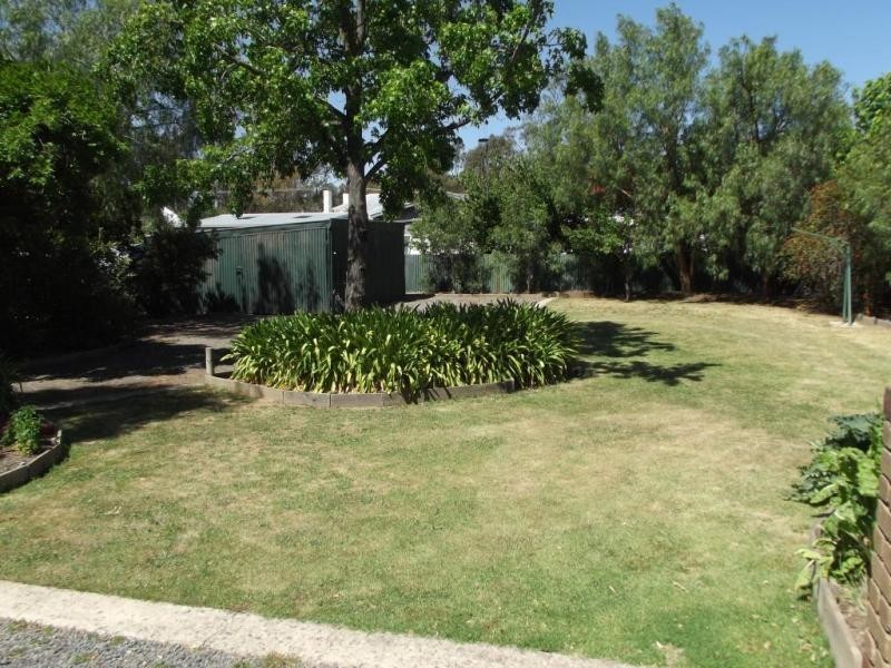 32 Liebig Street, Avoca VIC 3467