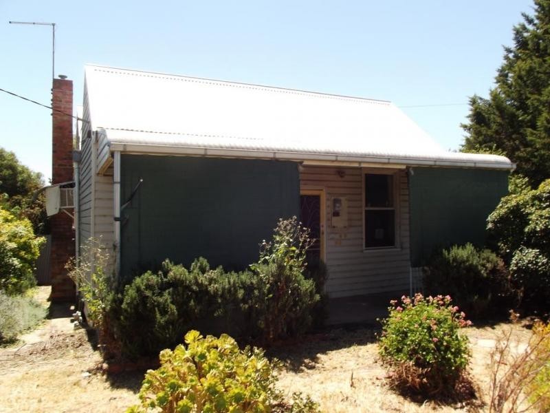 17 Burke Street, Maryborough VIC 3465