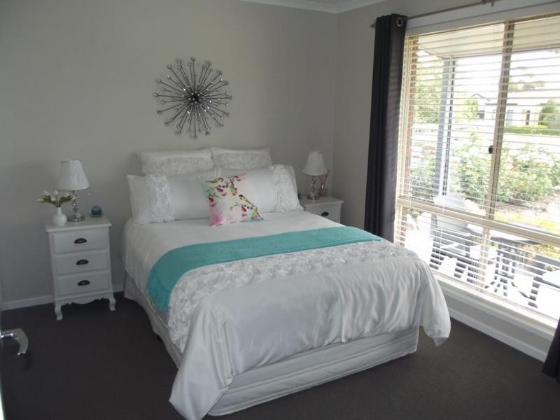 18 Albert Street, Carisbrook VIC 3464