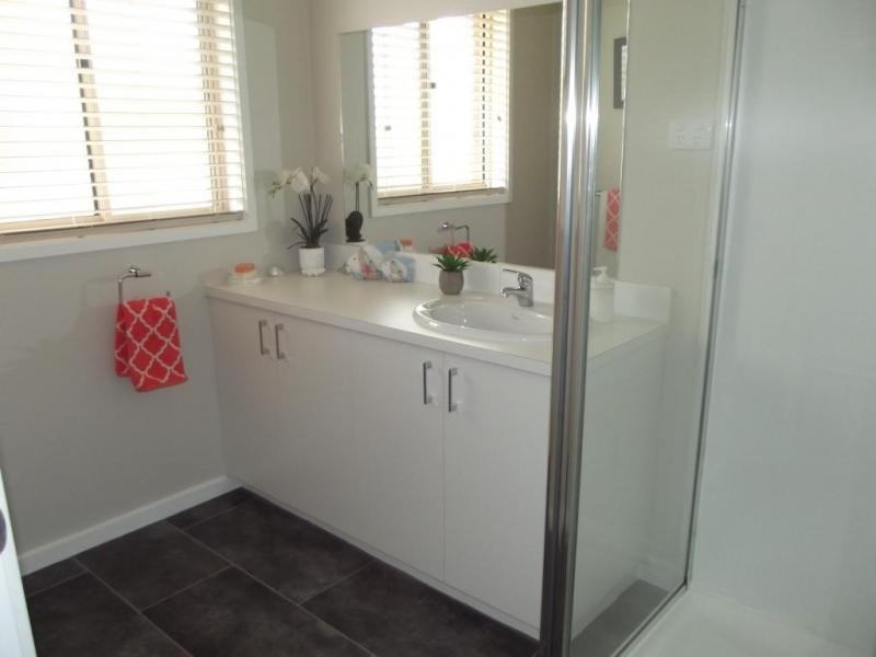 18 Albert Street, Carisbrook VIC 3464