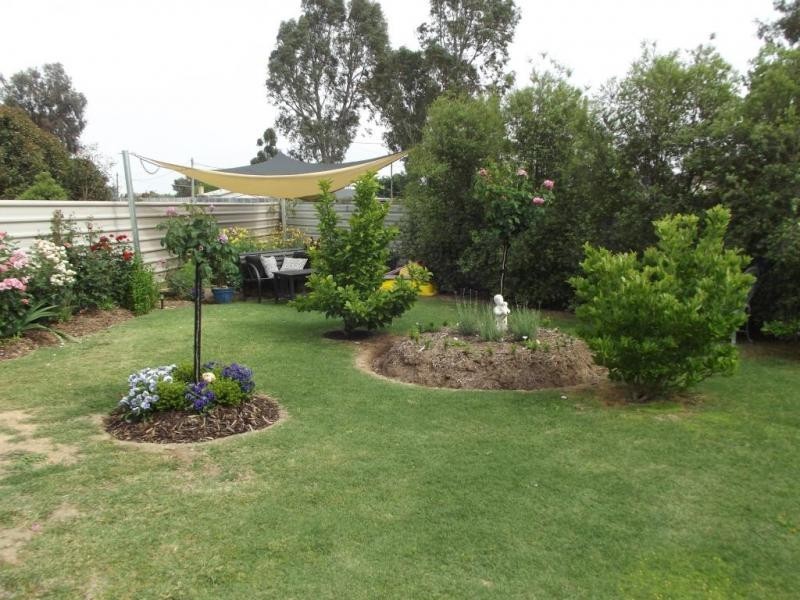 18 Albert Street, CARISBROOK, Maryborough VIC 3465