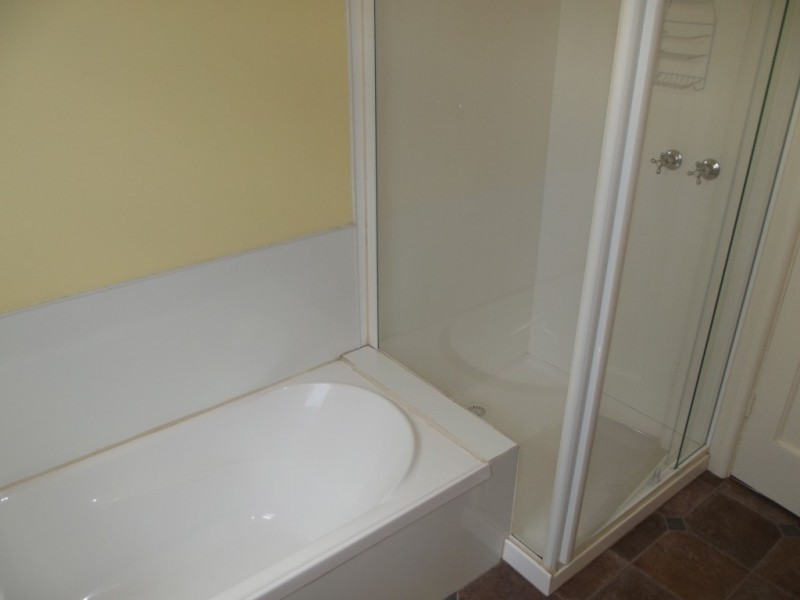 4 Derby Road, Maryborough VIC 3465