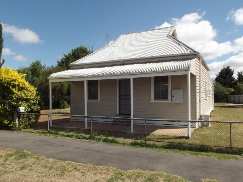 5 Victoria Street, CARISBROOK, Maryborough VIC 3465