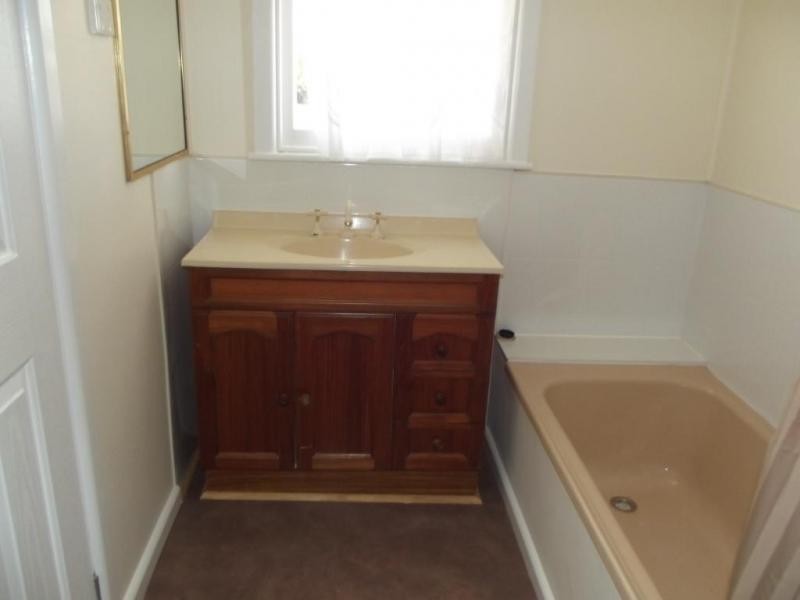 5 Victoria Street, CARISBROOK, Maryborough VIC 3465