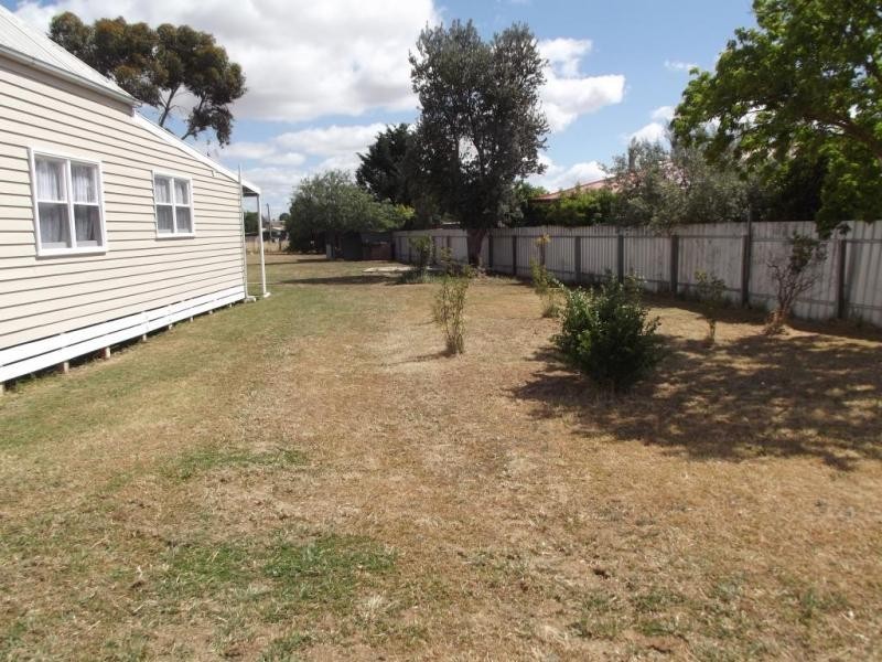 5 Victoria Street, CARISBROOK, Maryborough VIC 3465