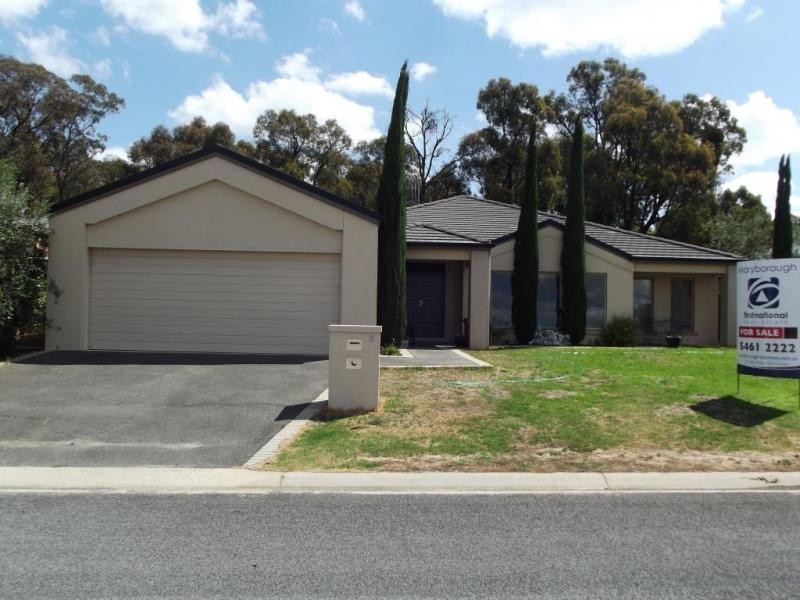 5 Bristol Court, Maryborough VIC 3465