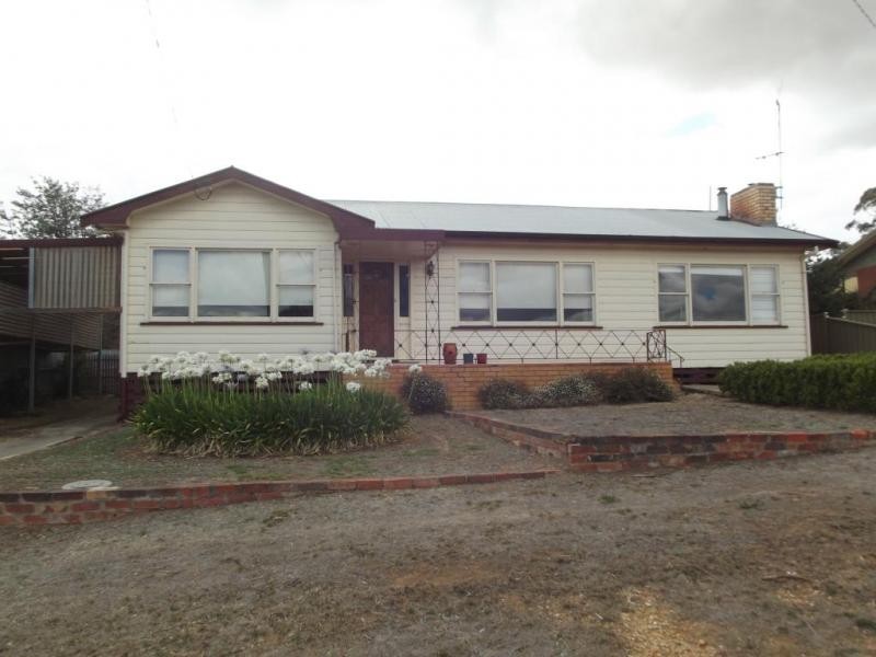 110 Barnett Street, Avoca VIC 3467