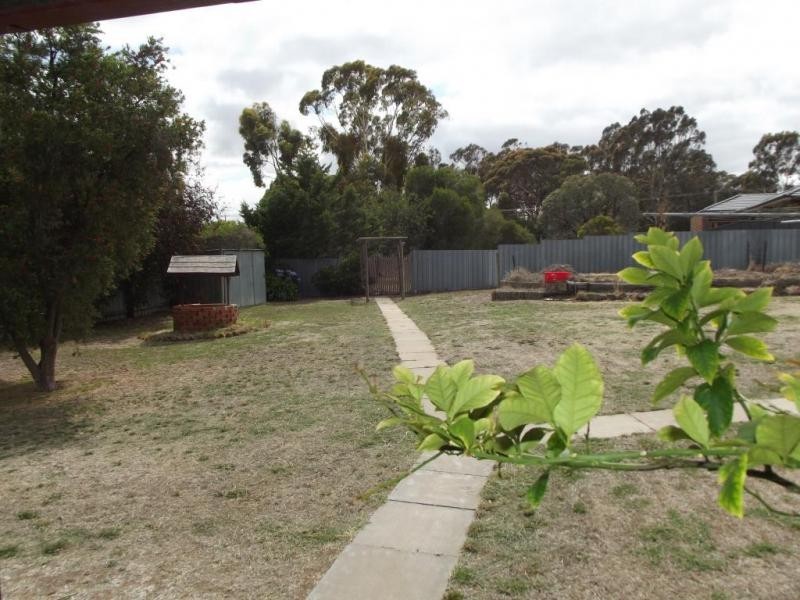 110 Barnett Street, Avoca VIC 3467