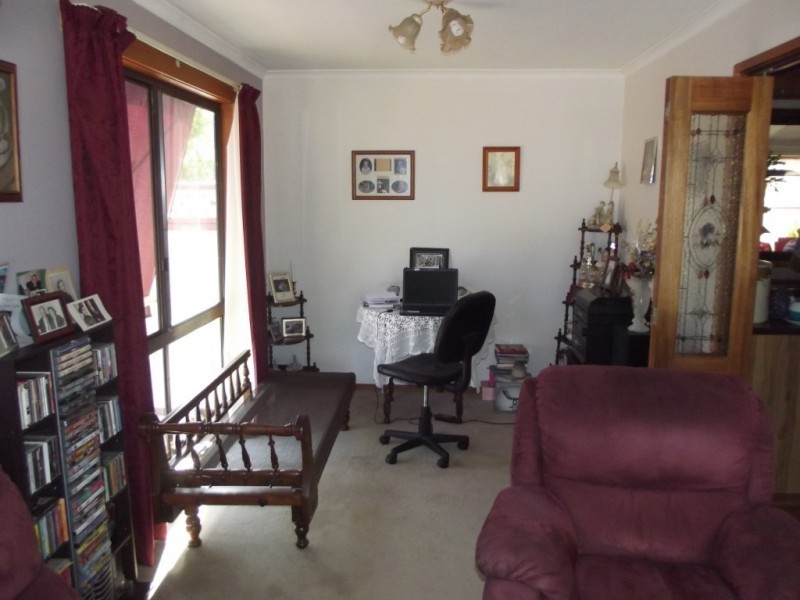 8 Rutherford Street, Avoca VIC 3467