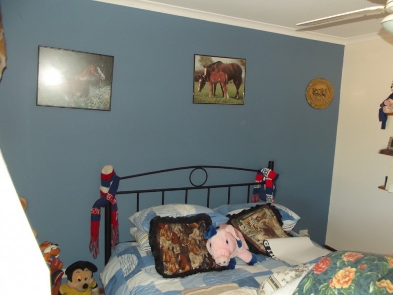 8 Rutherford Street, Avoca VIC 3467