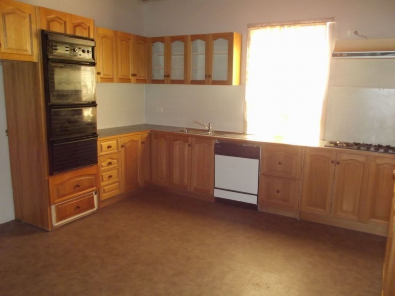 4 Higham Street, Maryborough VIC 3465