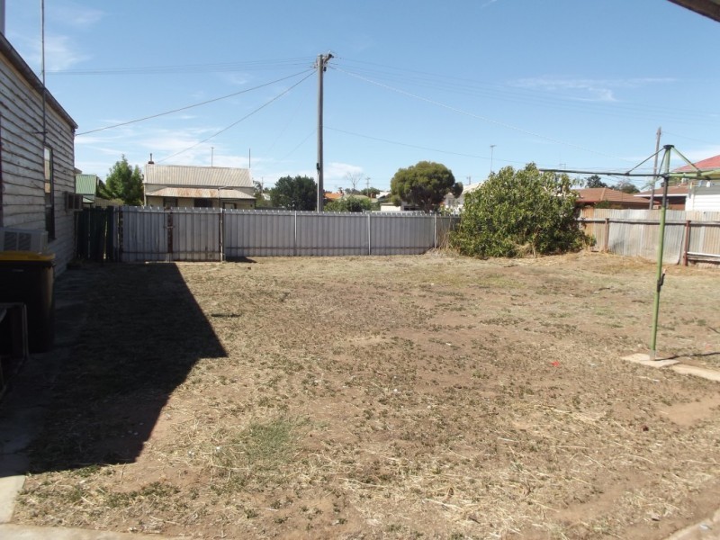 4 Higham Street, Maryborough VIC 3465