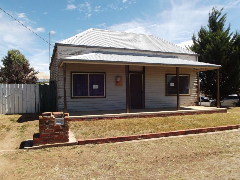 4 Higham Street, Maryborough VIC 3465