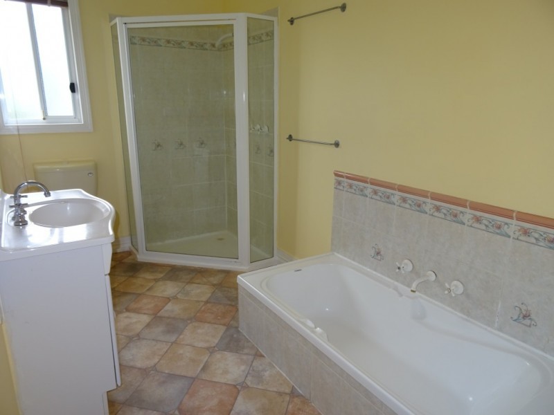 112 Loch Street, Maryborough VIC 3465