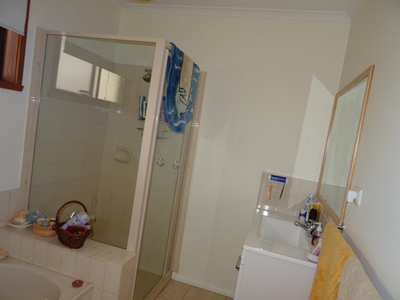 15 McLachlan Street, Carisbrook VIC 3464