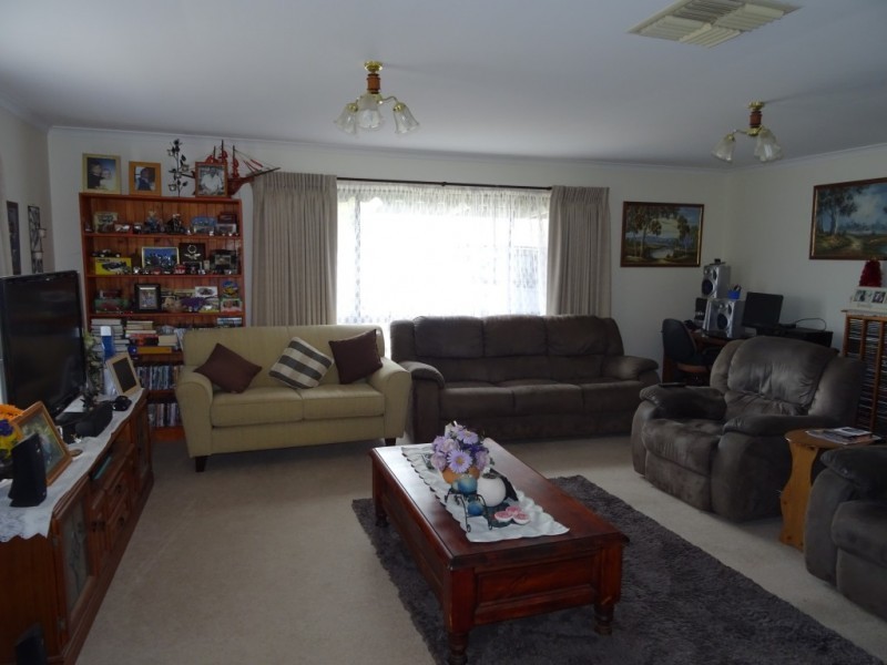 15 McLachlan Street, CARISBROOK, Maryborough VIC 3465