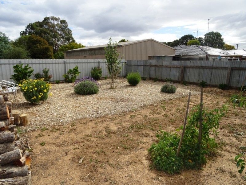 15 McLachlan Street, CARISBROOK, Maryborough VIC 3465