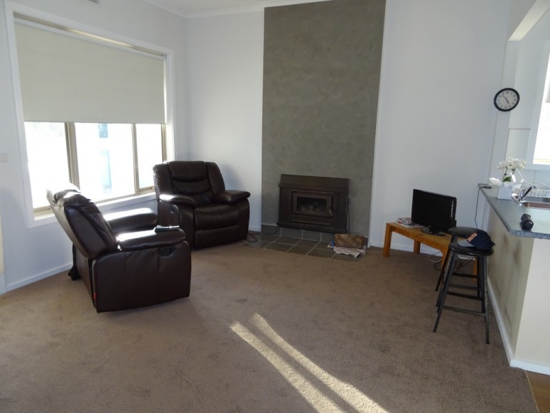 14 High Street, Avoca VIC 3467