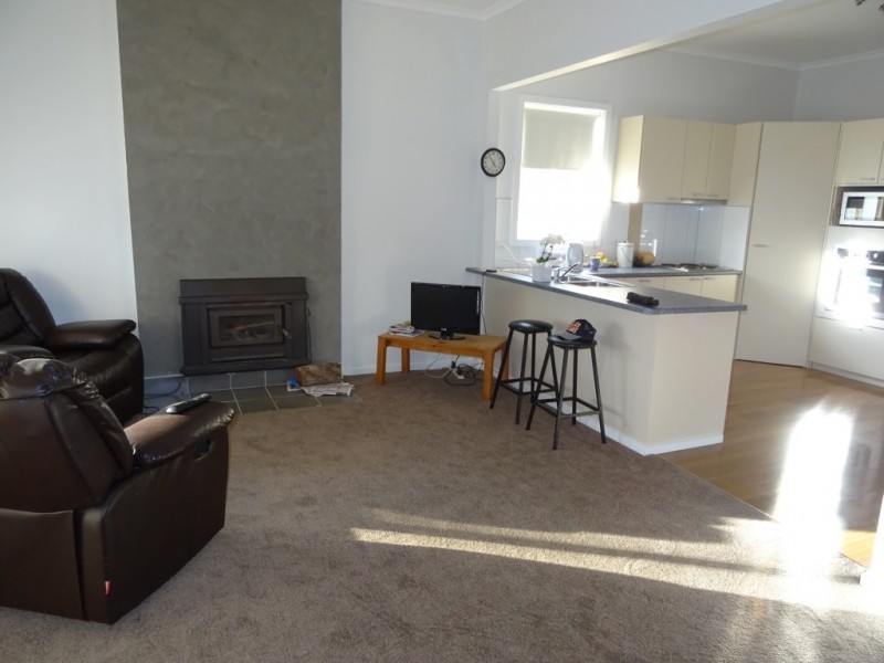 14 High Street, Avoca VIC 3467