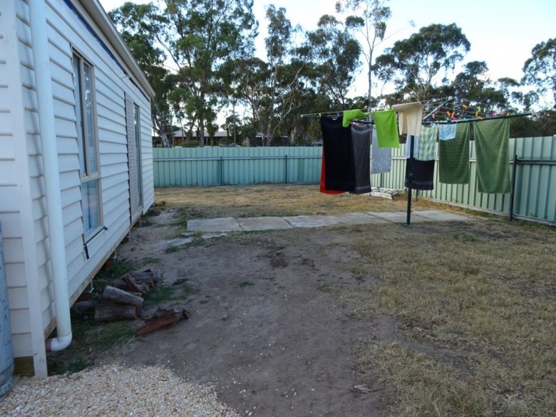 14 High Street, Avoca VIC 3467