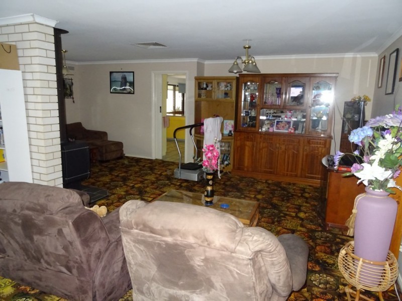 81 Eddington Road, Carisbrook VIC 3464
