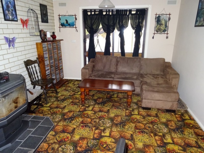 81 Eddington Road, Carisbrook VIC 3464