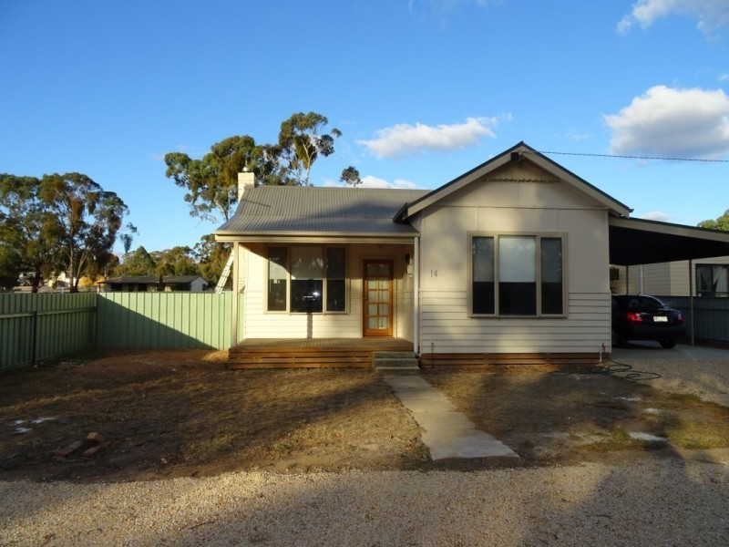 14 High Street, Avoca VIC 3467