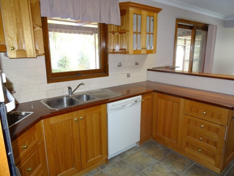 8 Fuller Street, Maryborough VIC 3465