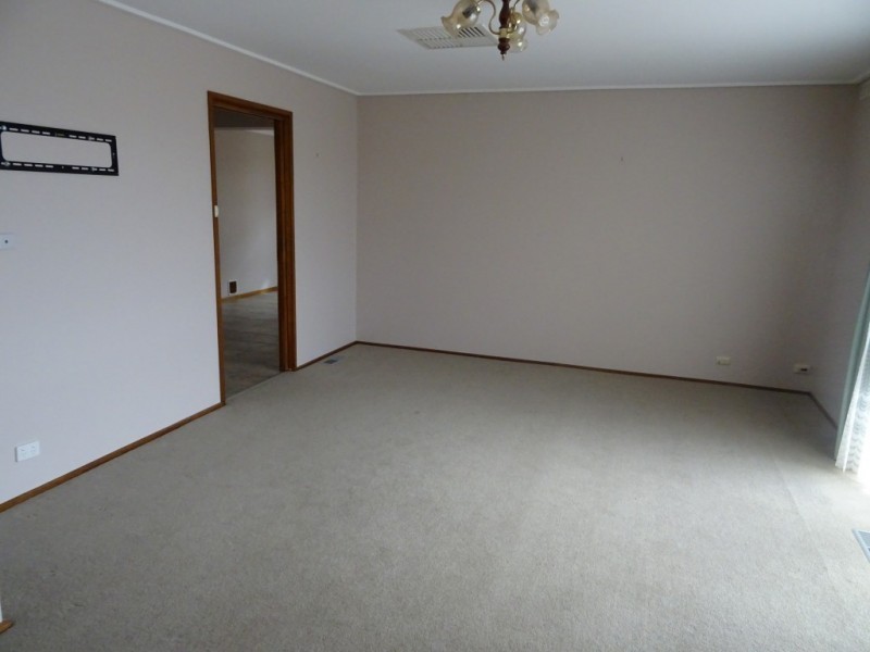 8 Fuller Street, Maryborough VIC 3465