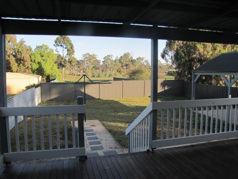 37 Faraday Street, Avoca VIC 3467