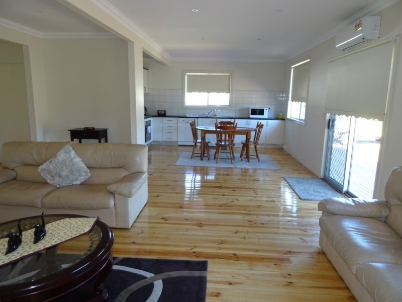 19 Thomas Street, Dunolly VIC 3472