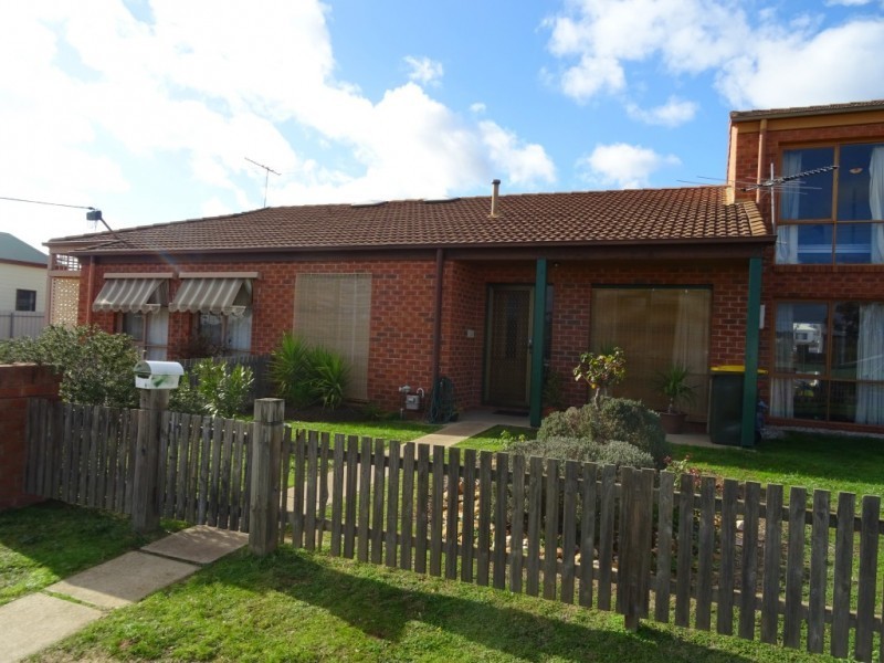 4/94 Burns Street, Maryborough VIC 3465