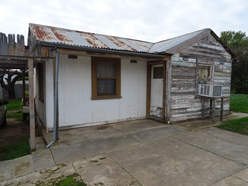 24 Golden Wattle Drive, Maryborough VIC 3465