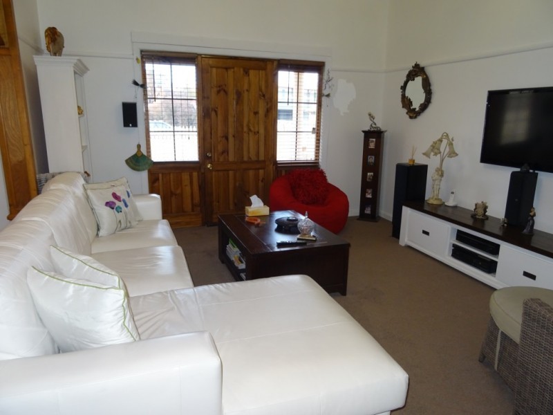 17 Nolan Street, Maryborough VIC 3465