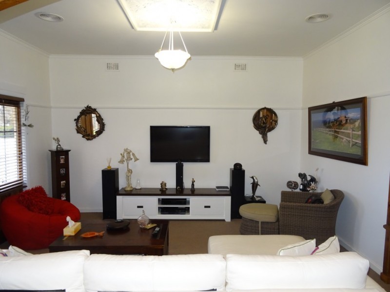 17 Nolan Street, Maryborough VIC 3465