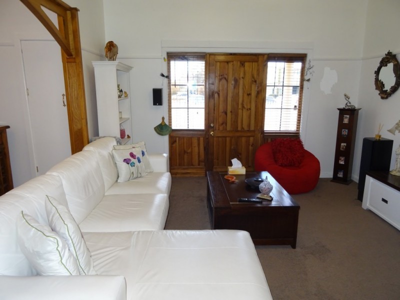 17 Nolan Street, Maryborough VIC 3465